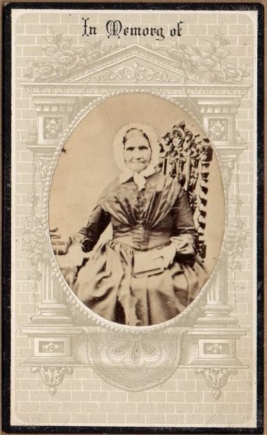A memorial Carte-de-Visite of an older lady